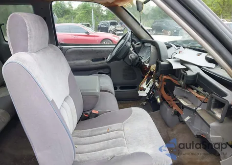 1995 Dodge Ram 1500 z USA, uszkodzony, nr VIN 3B7HC13Y2SM187601